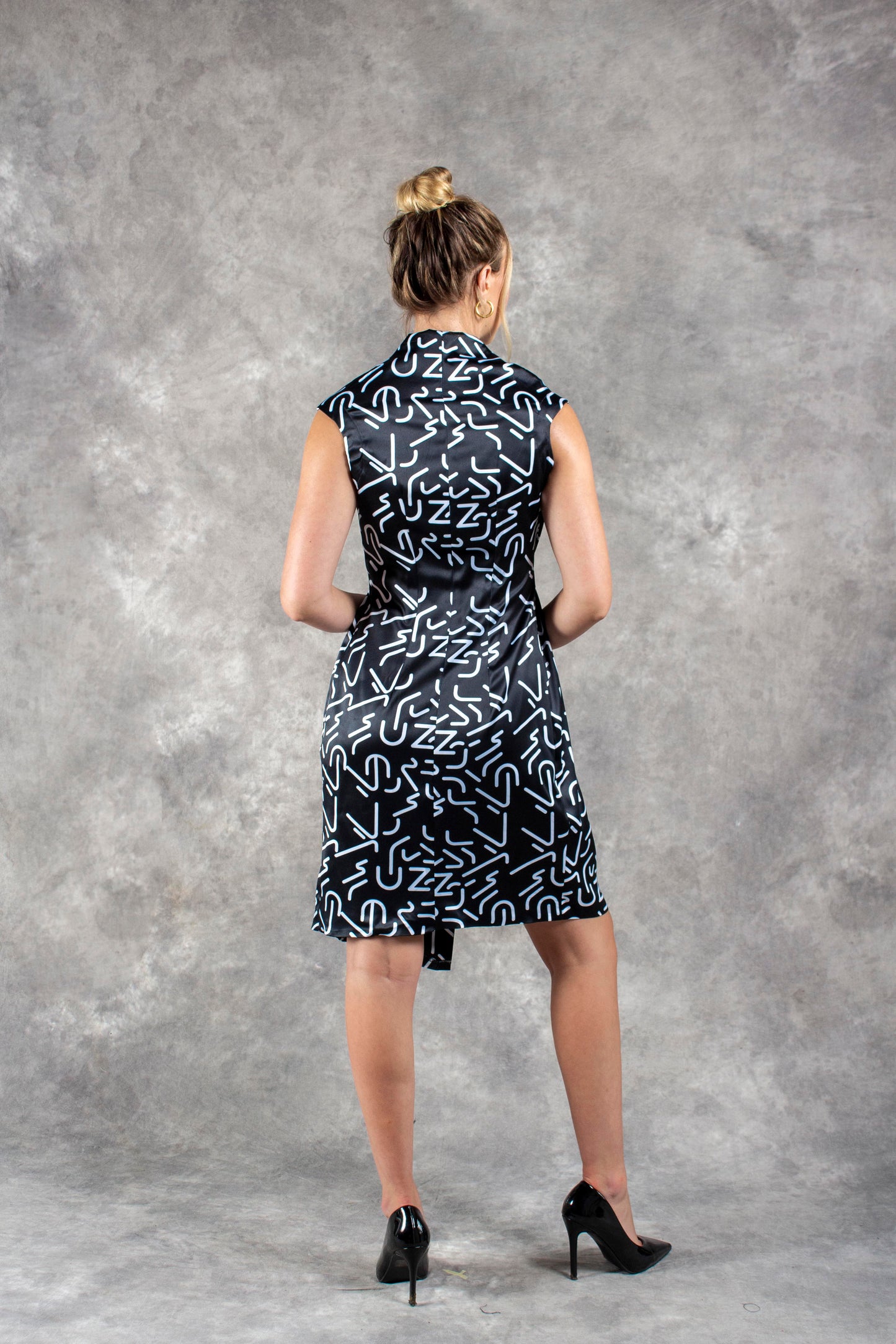 Future kin wrap shift dress