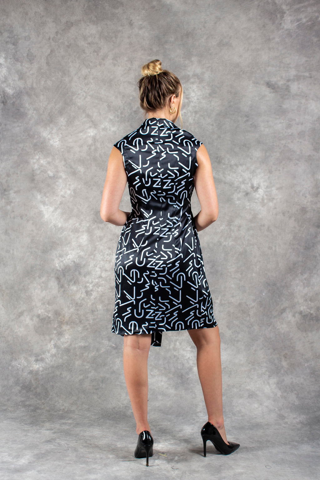 Future kin wrap shift dress - URBAN ZULU