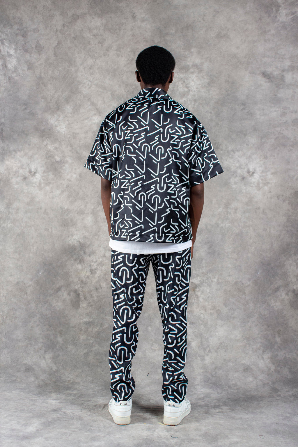 Future Kin shirt - URBAN ZULU